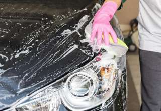 bezdotykowa myjnia samochodowa